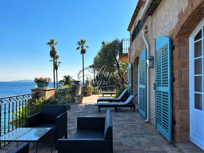 Propriété d'exception vue mer à vendre au Rayol-Canadel