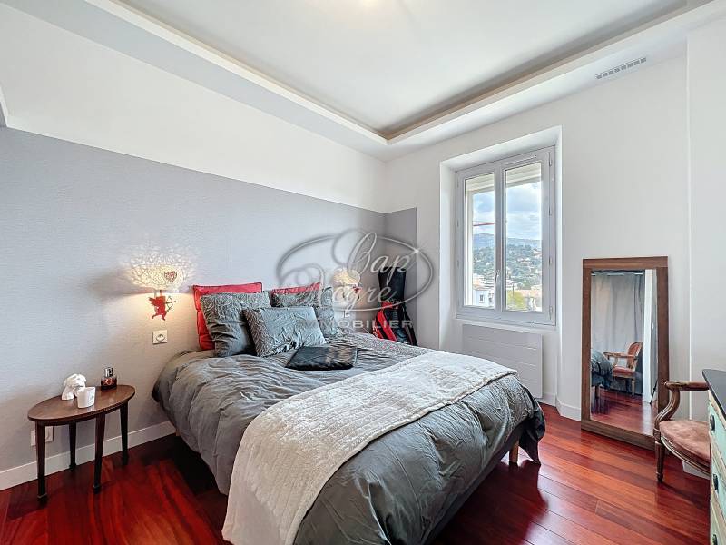 PIN DE BORMES PLACE DU PIN APPARTEMENT T4 VUE MER  À VENDRE À BORMES LES MIMOSAS - EXCLUSIVITÉ