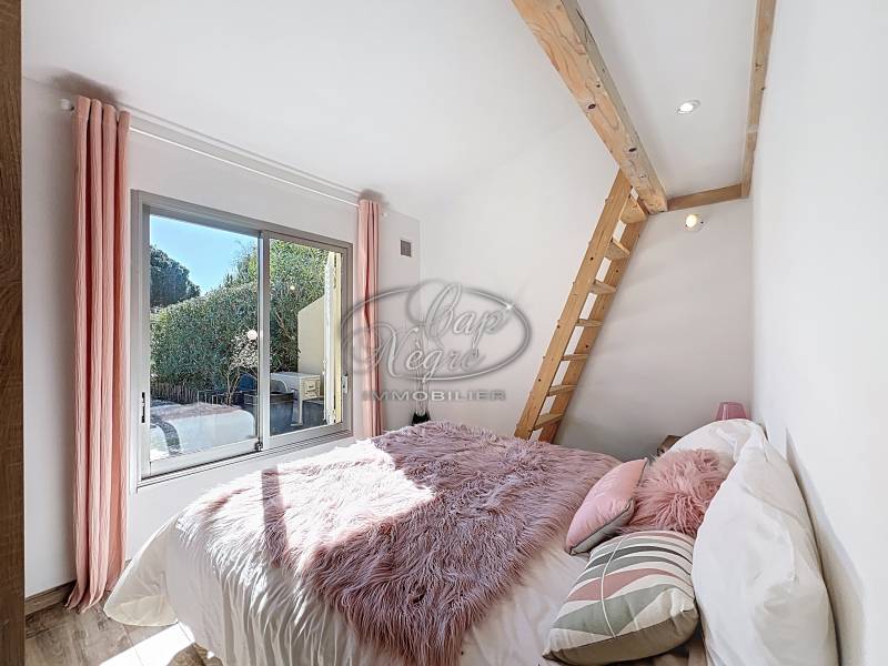 LOCATION SAISONNIERE - MAISON 4 PERSONNES RESIDENCE AVEC PISCINE ET ACCES PLAGE A PRAMOUSQUIER 