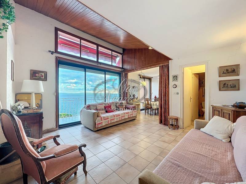 Propriété à vendre vue mer et piscine au Rayol-Canadel