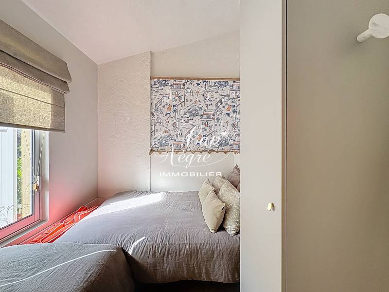 LOCATION SAISONNIERE - APPARTEMENT T3 AVEC TERRASSE VUE MER RESIDENCE AVEC PISCINE 