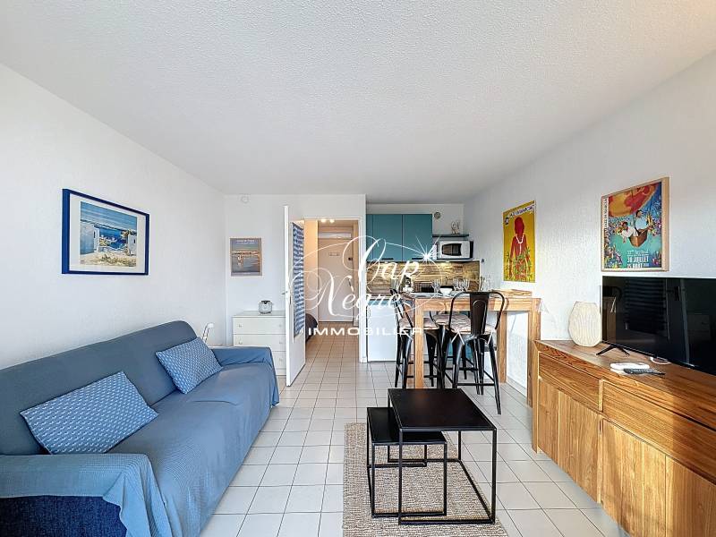 LOCATION SAISONNIÈRE - STUDIO 3 PERSONNES AVEC TERRASSE A 500M DE LA PLAGE DE CAVALIERE