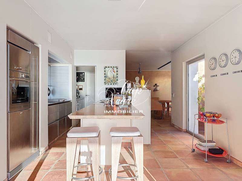 propriété vue mer avec terrasses et piscine Rayol-Canadel