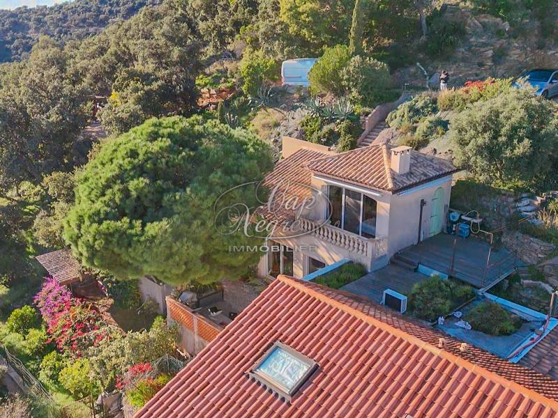 VILLA DE 163M² VUE MER À VENDRE À AIGUEBELLE