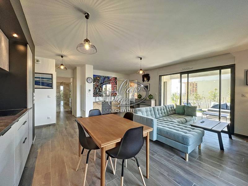 EXCLUSIVITÉ - DOMAINE NATUREL D'EXCEPTION VUE MER - APPARTEMENT DE PLAIN-PIED