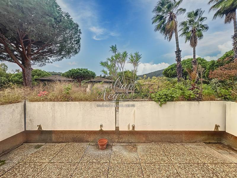 LES TERRASSES DE CAVALIERE 2 PIECES A VENDRE