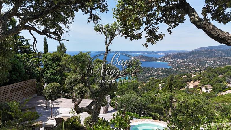 PROPRIÉTÉ D'EXCEPTION AU RAYOL CANADEL