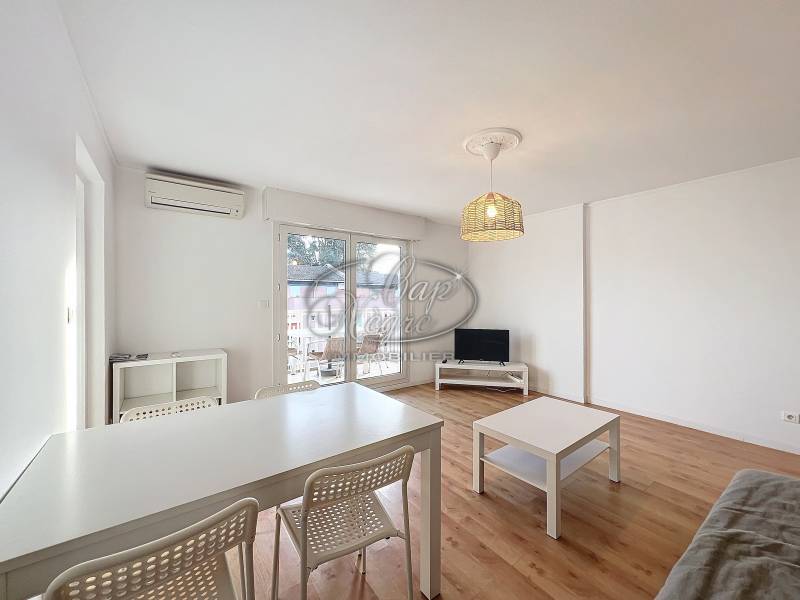 VENDU PAR CAP NEGRE IMMOBILIER - APPARTEMENT T3 LE LAVANDOU - CAVALIERE