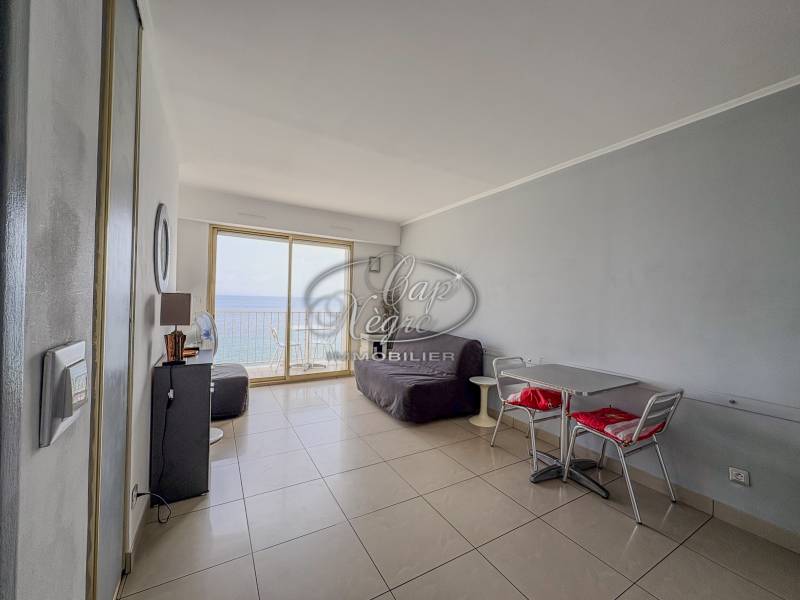 Studio vue mer pieds dans l'eau à vendre Cavalière Le Lavandou - Cap Nègre Immobilier