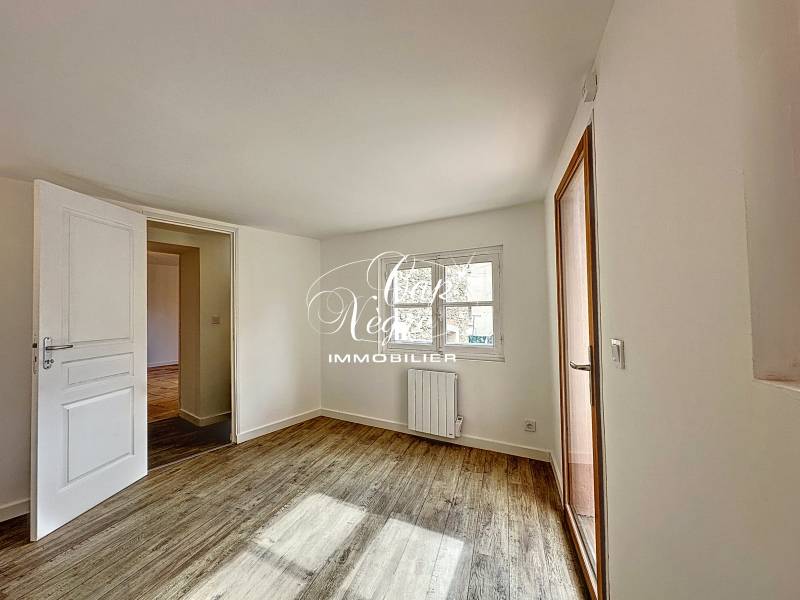 BORMES LES MIMOSAS - MAISON DANS LE COEUR DE VILLAGE