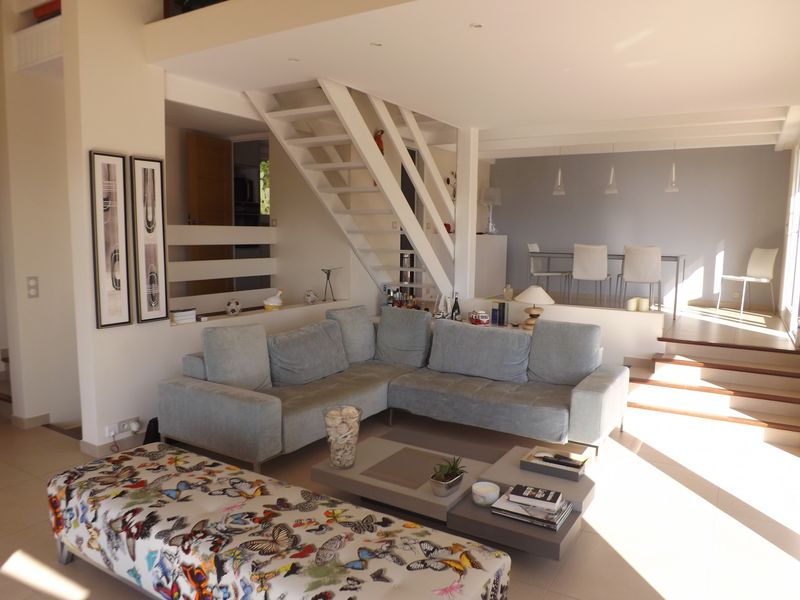 Maison piscine vue mer cavalière le lavandou