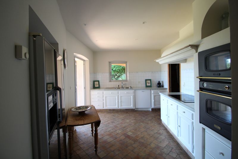 PROPRIETE D'ARCHITECTE VUE MER PANORAMIQUE LE RAYOL-CANADEL