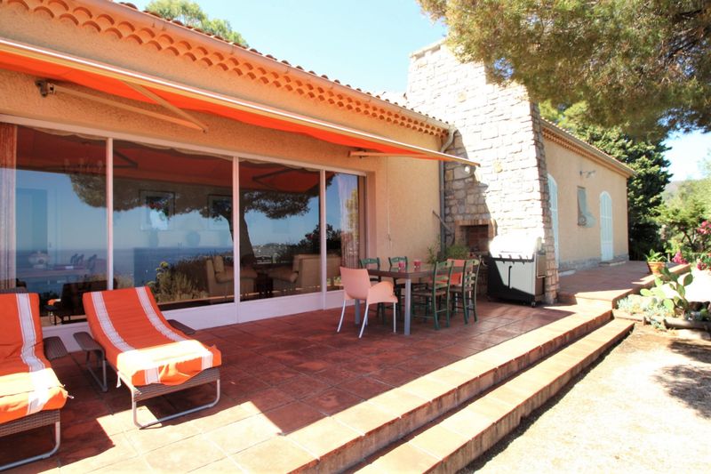 magnifique maison grand terrain plat Aiguebelle