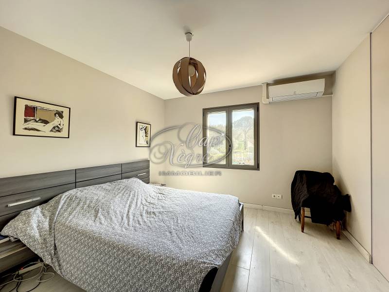 BORMES - PROPRIETE INTIMISTE SITUEE DANS UN CADRE CALME ET VERDOYANT