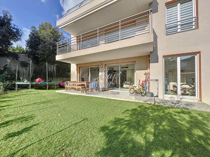 APPARTEMENT T3 A VENDRE A CAVALAIRE-SUR-MER