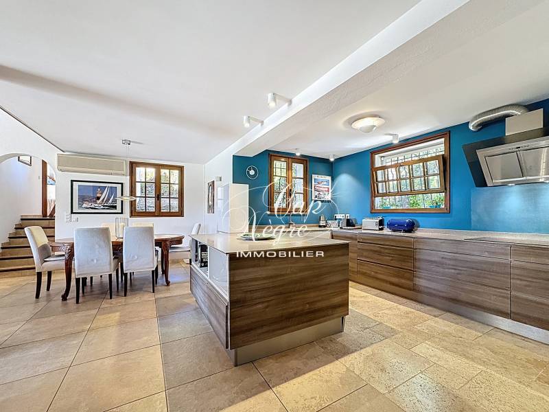 VILLA VUE MER ET AU CALME A VENDRE A SAINT-CLAIR