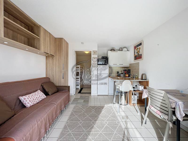 VENDU PAR CAP NEGRE IMMOBILIER - EXCLUSIVITÉ - CAVALIÈRE - STUDIO CABINE PROCHE PLAGE