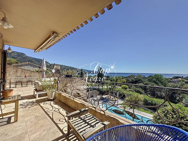 VENDU - VILLA VUE MER A VENDRE A SAINT-CLAIR