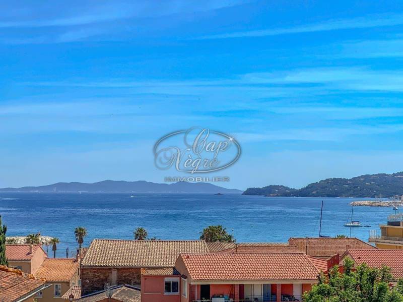 APPARTEMENT T4 AVEC VUE MER ET DEPENDANCE LE LAVANDOU PROCHE COMMERCES ET PLAGE
