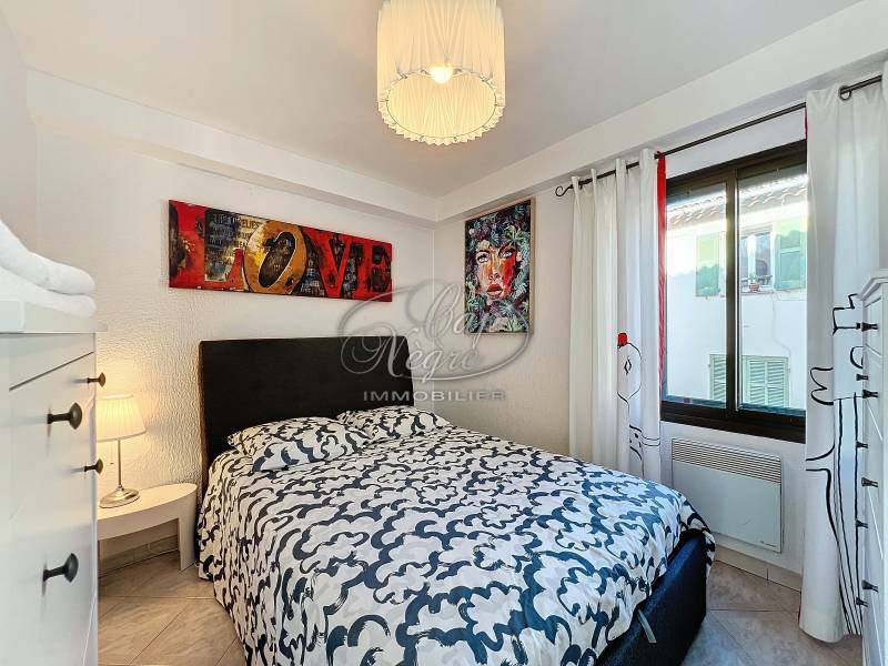 EXCLUSIVITÉ AU COEUR DU LAVANDOU - APPARTEMENT VUE MER PROCHE PLAGE