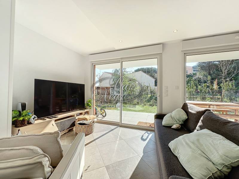 APPARTEMENT T3 A VENDRE A CAVALAIRE-SUR-MER