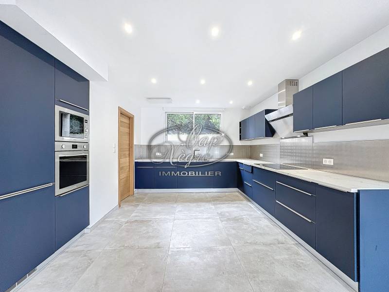 VILLA CONTEMPORAINE NEUVE À VENDRE À PRAMOUSQUIER (EN PARTIE BASSE DE LA RD)