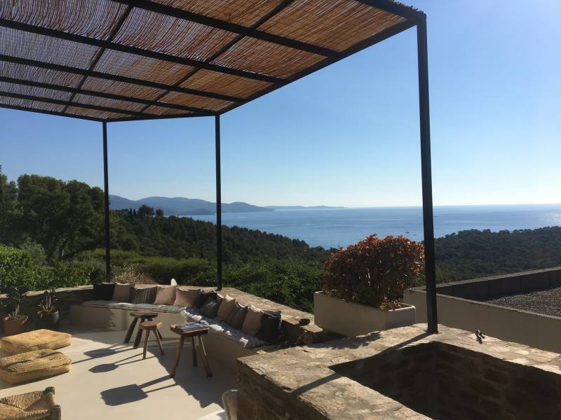 A VENDRE DANS DOMAINE PRIVE ET SECURISE A BORMES LES MIMOSAS