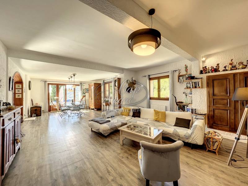 VILLA TYPE 7 - AIGUEBELLE - SITUATION PRIVILÉGIÉE