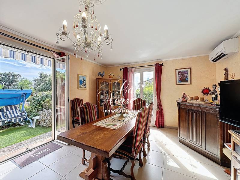 MAISON DE PLAIN-PIED A VENDRE PROCHE DU CENTRE DU LAVANDOU