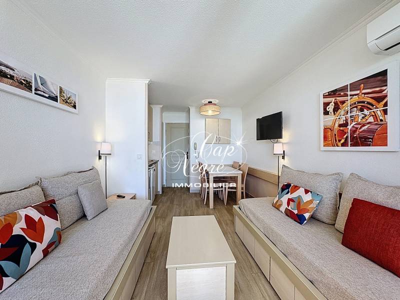 APPARTEMENT T2 RESIDENCE PIEDS DANS L'EAU