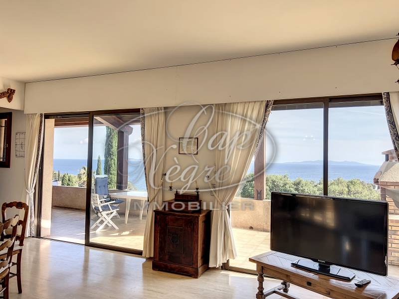 AIGUEBELLE - PLAGE A PIEDS