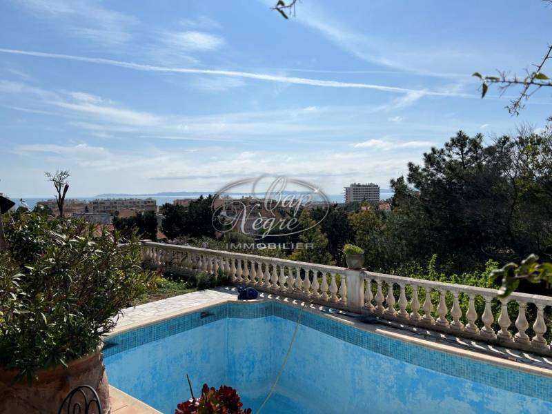 villa vue sur mer le lavandou