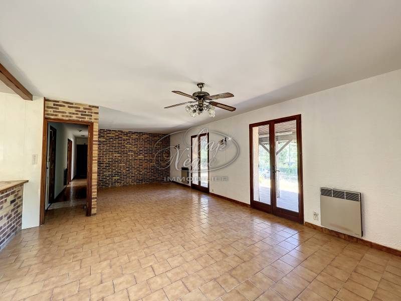 SOUS OFFRE - BORMES LES MIMOSAS - MAISON DE CAMPAGNE