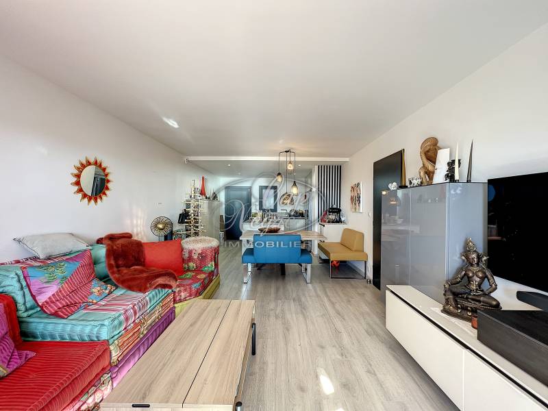 Salon, salle à manger, cuisine