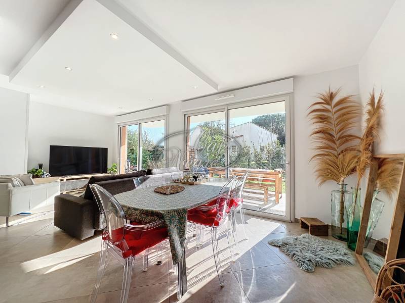 APPARTEMENT T3 A VENDRE A CAVALAIRE-SUR-MER