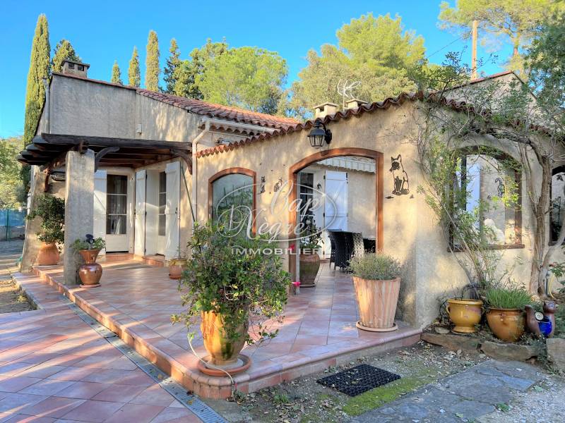 Propriété Champêtre Bâtisse Provençale Bormes Village Bormes Le pin