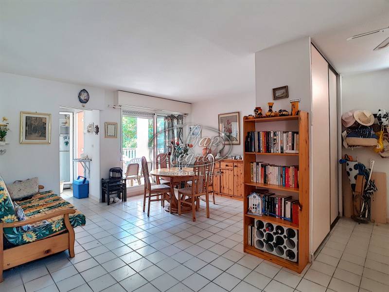 VENDU - BEAU T3 CABINE - PROCHE PLAGE ET COMMERCES - CAVALIÈRE