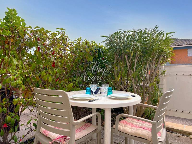 VENDU PAR CAP NEGRE IMMOBILIER - EXCLUSIVITÉ - CAVALIÈRE - STUDIO CABINE PROCHE PLAGE