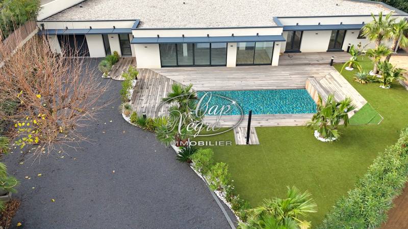 VILLA CONTEMPORAINE NEUVE À VENDRE À PRAMOUSQUIER (EN PARTIE BASSE DE LA RD)