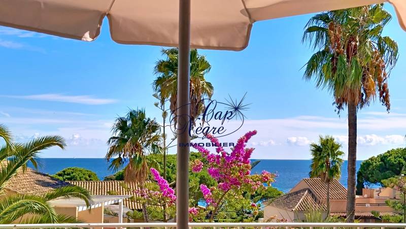 APPARTEMENT T2 RESIDENCE PIEDS DANS L'EAU