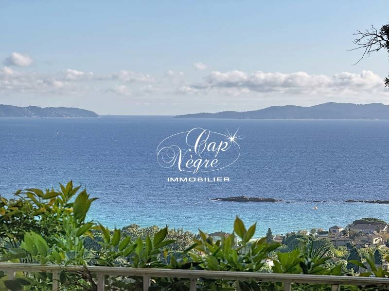 SOUS-COMPROMIS - AU PRIX - PROPRIETE EXCEPTIONNELLE AVEC VUE MER DOMINANTE A SAINT-CLAIR
