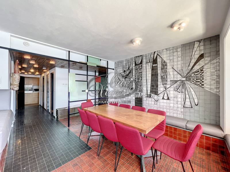  MAISON PIEDS DANS L'EAU POUR 10 PERSONNES AVEC PORT PRIVÉ À CAVALIÈRE