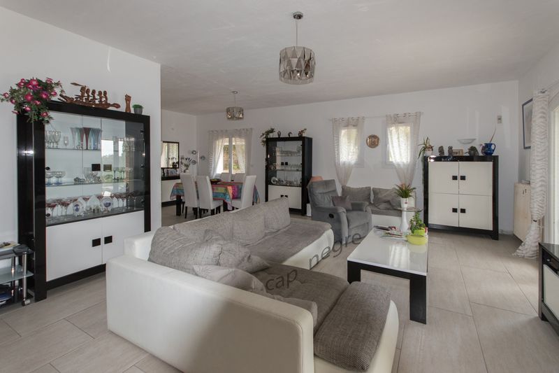 VILLA PISCINE VUE MER ET LES ÏLES LAVANDOU