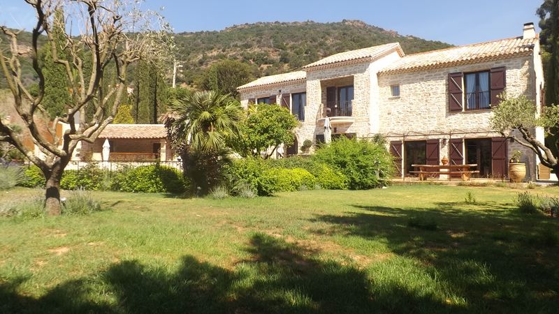 MAISON T10 LE LAVANDOU PRAMOUSQUIER ACCES PLAGE DIRECT