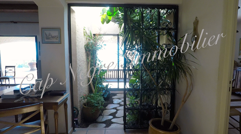 villa piscine garage terrasses exposées sud Aiguebelle