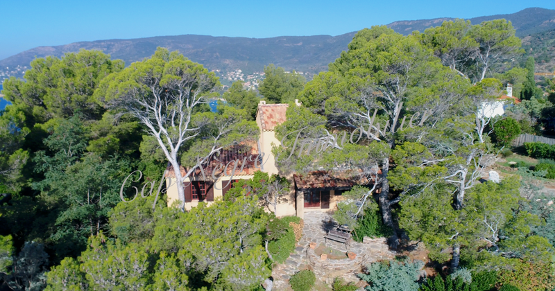 VENDU PAR CAP NÈGRE IMMOBILIER T6 LE LAVANDOU - Cavalière DOMAINE DU CAP NEGRE
