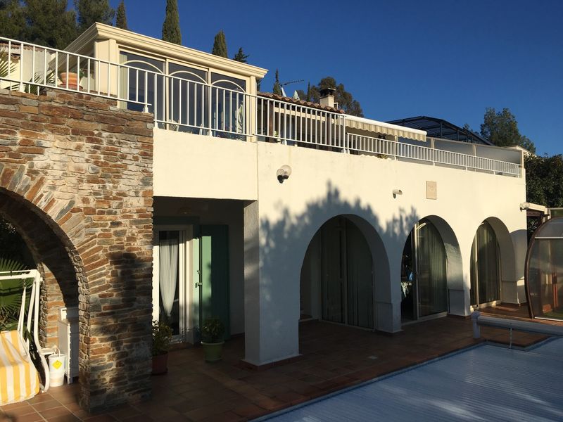 MAISON T8 BORMES LES MIMOSAS AU CALME VUE PANORAMIQUE