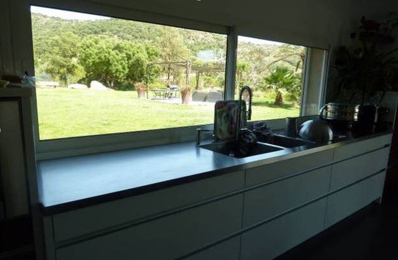 VILLA DE PRESTIGE A BORMES LES MIMOSAS A VENDRE GRANDS ESPACES ET JARDIN PAYSAGE