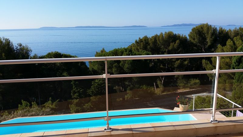 MAISON T5 Le Lavandou Aiguebelle AVEC PISCINE ET VUE MER