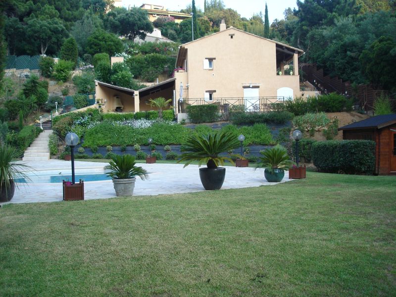 Vend villa Le Rayol piscine et garage